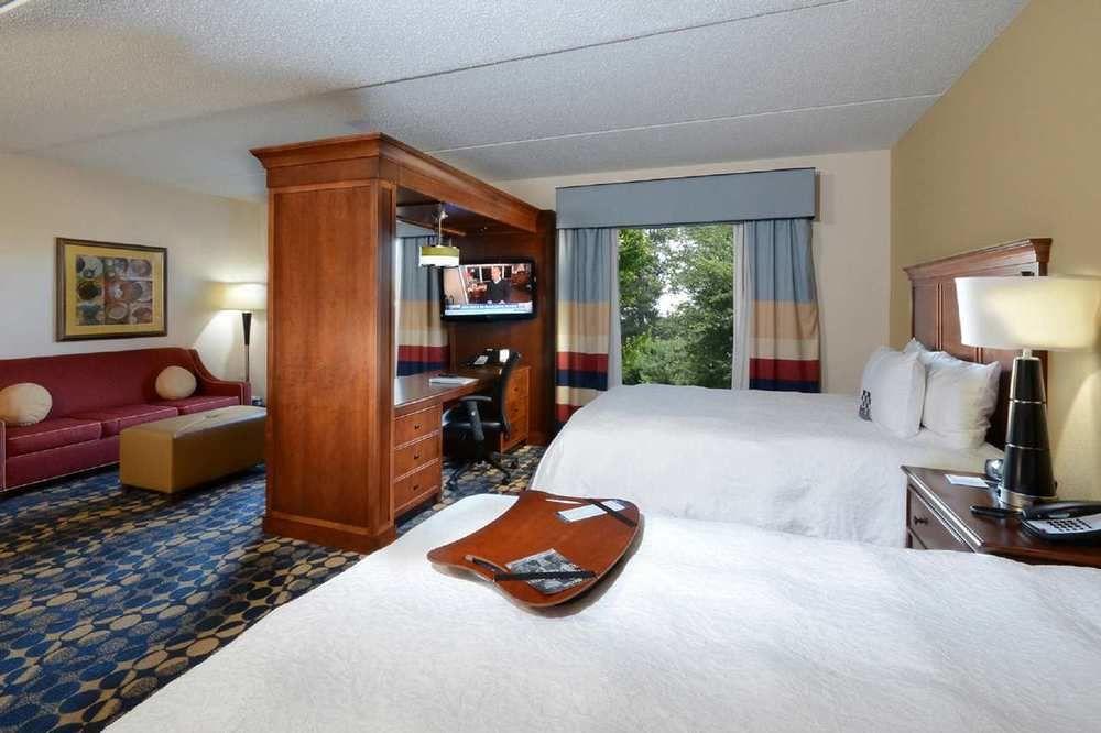 Hampton Inn & Suites Huntersville Exterior foto