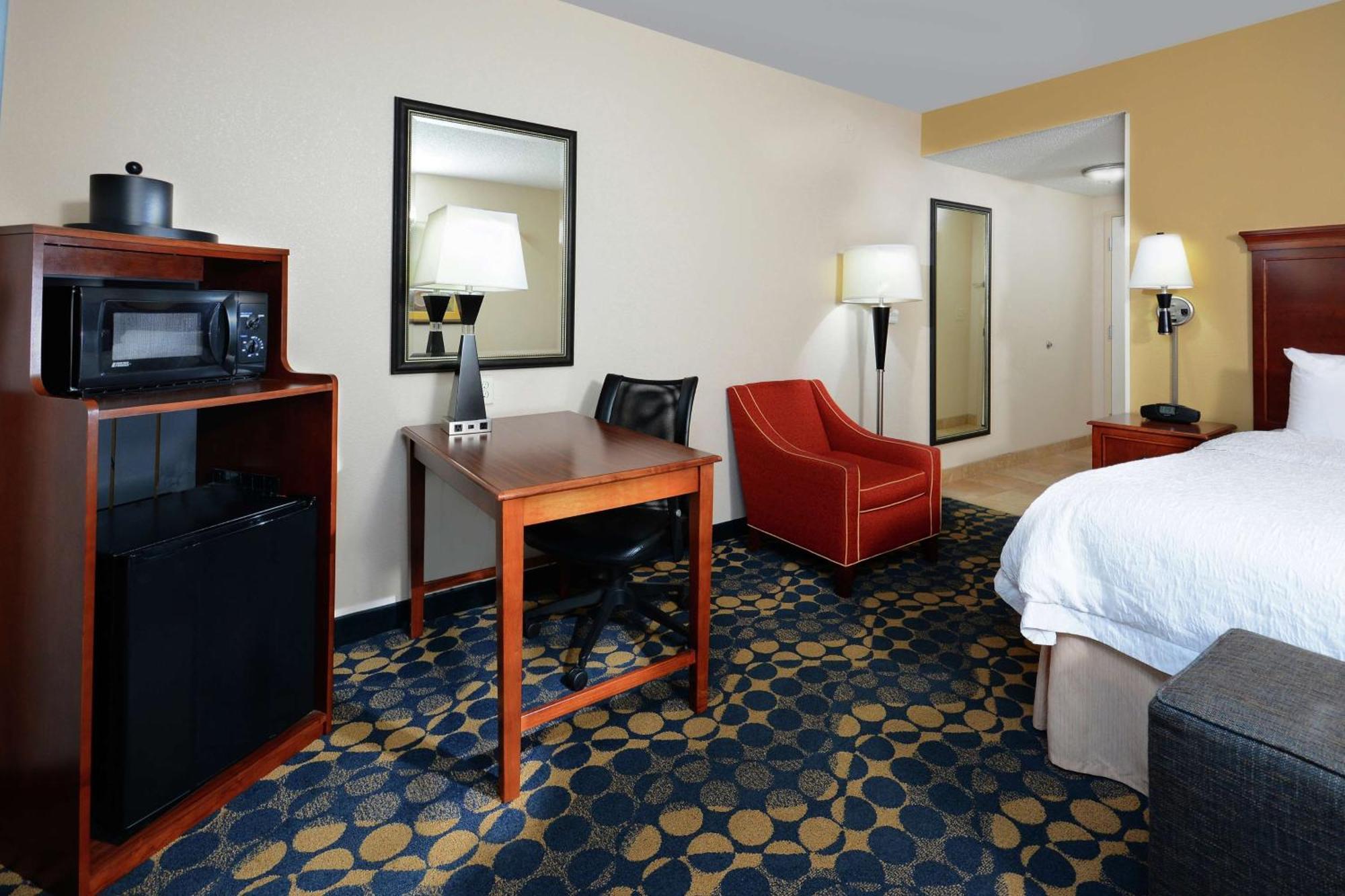 Hampton Inn & Suites Huntersville Exterior foto